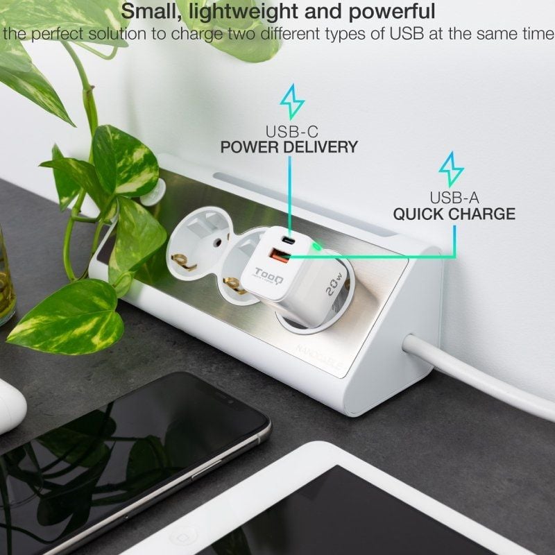 Carregador de Parede Tooq Tqwc-qcpd20wt / 1xusb-tipo C / 1x USB / 20W / Branco