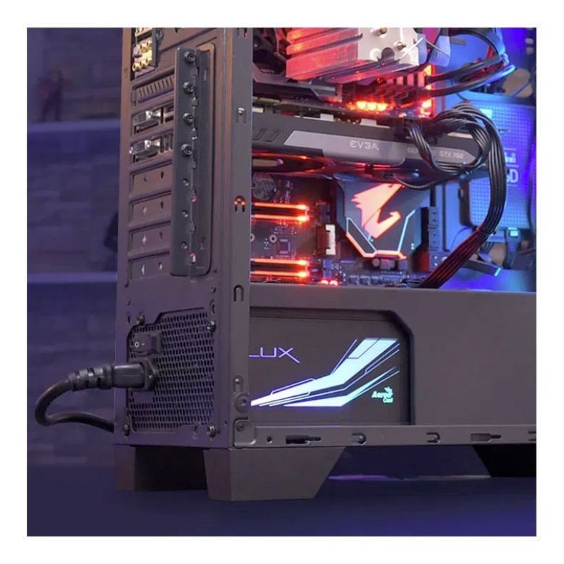 Aerocool LUX RGB 550M / 550W / Ventoinha de 12cm / 80 Plus Bronze